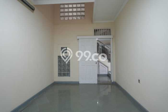 Rumah Strategis Modern Lb 240m2 di Antapani, Bandung Rumah Strategis Modern Lb 240m2 di Antapani, Bandung