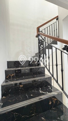 Rumah Modern Cantik 3 Kamar Siap Huni di Jagakarsa Rumah Modern Cantik 3 Kamar Siap Huni di Jagakarsa