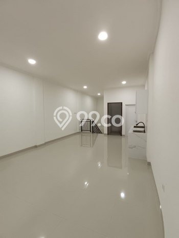Ruko Dijual di Jagakarsa Jakarta Selatan dengan LB 200m2 Ruko Dijual di Jagakarsa Jakarta Selatan dengan LB 200m2