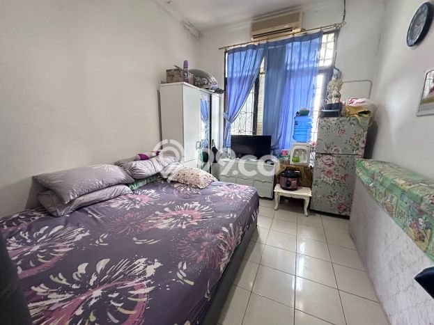 Siap Huni Rumah Mewah 4 Kamar di Cipayung Dekat ke Mana Saja Siap Huni Rumah Mewah 4 Kamar di Cipayung Dekat ke Mana Saja
