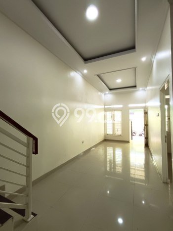 Jual Rumah Minimalis Bagus Punya 3 KT di Jagakarsa Jakarta Selatan SHM Jual Rumah Minimalis Bagus Punya 3 KT di Jagakarsa Jakarta Selatan SHM