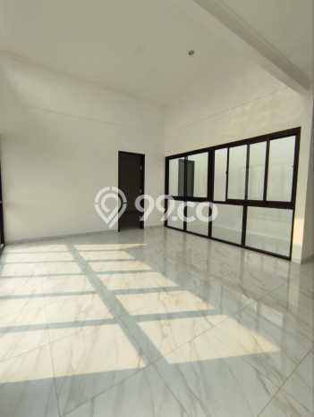 Rumah Mewah LB 210m2 Siap Pakai Desain Elegan di Meruya, Jakarta Barat Rumah Mewah LB 210m2 Siap Pakai Desain Elegan di Meruya, Jakarta Barat