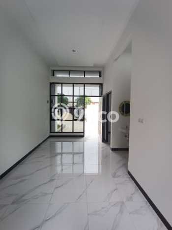 Jual Rumah Minimalis Bagus Punya 2 KT di Ciledug Tangerang - Jual Rumah Minimalis Bagus Punya 2 KT di Ciledug Tangerang -