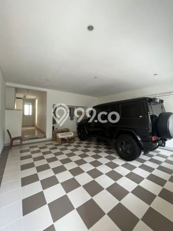 Dijual Rumah Luas Elegan Dengan View Cantik di Pejaten, Jakarta Selatan Dijual Rumah Luas Elegan Dengan View Cantik di Pejaten, Jakarta Selatan