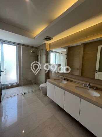Dijual Rumah Luas Elegan Dengan View Cantik di Pejaten, Jakarta Selatan Dijual Rumah Luas Elegan Dengan View Cantik di Pejaten, Jakarta Selatan