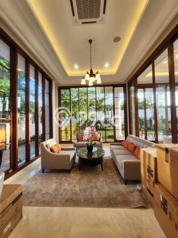 Rumah Luxury Modern Siap Huni di Kemang Jakarta Selatan Rumah Luxury Modern Siap Huni di Kemang Jakarta Selatan