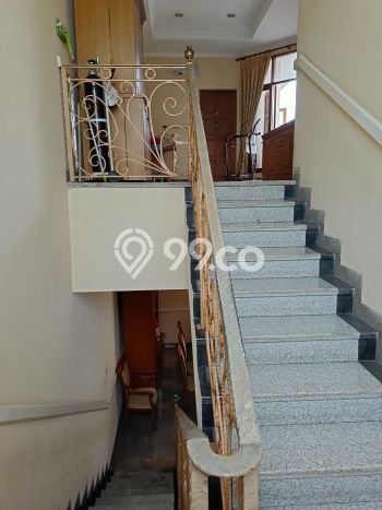 Rumah Luxury Modern Siap Huni di Bendungan Hilir Jakarta Pusat Rumah Luxury Modern Siap Huni di Bendungan Hilir Jakarta Pusat