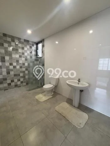 Rumah Disewakan Jakarta Selatan LT 400m2 LB 350m2 Area Pejaten Rumah Disewakan Jakarta Selatan LT 400m2 LB 350m2 Area Pejaten