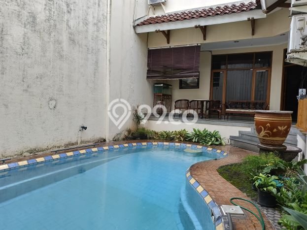 Rumah Luxury Modern Siap Huni di Bendungan Hilir Jakarta Pusat Rumah Luxury Modern Siap Huni di Bendungan Hilir Jakarta Pusat