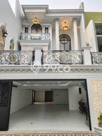 Rumah Mewah LB 650m2 Siap Pakai Desain Elegan di Mampang, Jakarta Selatan Rumah Mewah LB 650m2 Siap Pakai Desain Elegan di Mampang, Jakarta Selatan