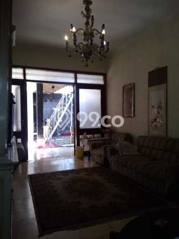 Jual Rumah Mewah Elegan Dengan View Eksklusif di Cikutra, Bandung Jual Rumah Mewah Elegan Dengan View Eksklusif di Cikutra, Bandung
