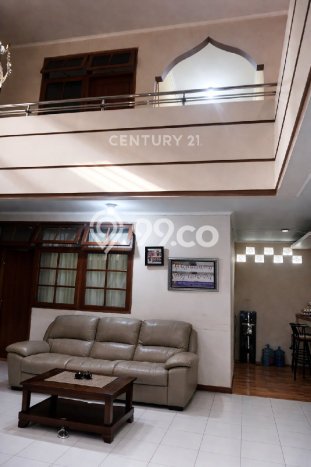 Rumah Luxury Modern Tanpa Renovasi di BKR Bandung Rumah Luxury Modern Tanpa Renovasi di BKR Bandung