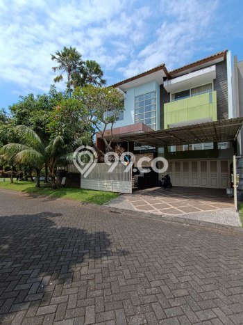 Rumah Luxury Modern Siap Huni di Araya Malang Rumah Luxury Modern Siap Huni di Araya Malang