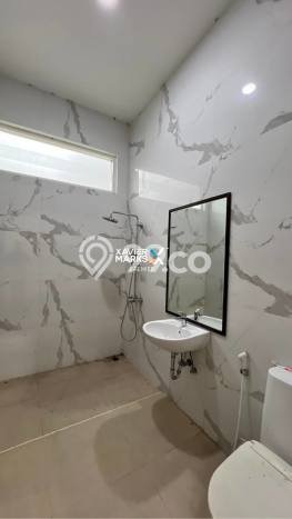 Ready to Use! Premium House LT 300m2 Desain Elegan di Araya Ready to Use! Premium House LT 300m2 Desain Elegan di Araya