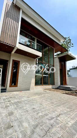 Jual Rumah Mewah Elegan Dengan View Eksklusif di Araya, Malang Jual Rumah Mewah Elegan Dengan View Eksklusif di Araya, Malang