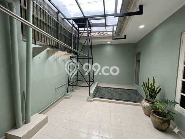 Jual Rumah Luas Megah Dengan View Eksklusif di Guntur, Jakarta Selatan Jual Rumah Luas Megah Dengan View Eksklusif di Guntur, Jakarta Selatan