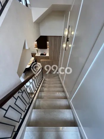 Hunian Elit LB 136m2 Siap Pakai Desain Elegan di Klender, Jakarta Timur Hunian Elit LB 136m2 Siap Pakai Desain Elegan di Klender, Jakarta Timur