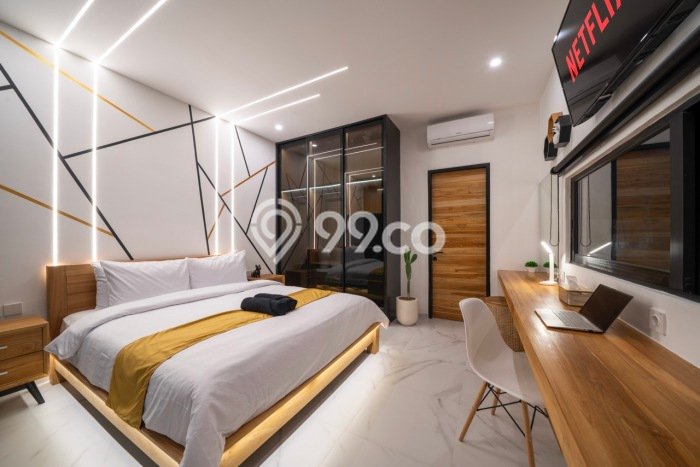 Dijual! Vila Kawasan , Luas 270m2m², Akses Mudah Pusat Kota Dijual! Vila Kawasan , Luas 270m2m², Akses Mudah Pusat Kota
