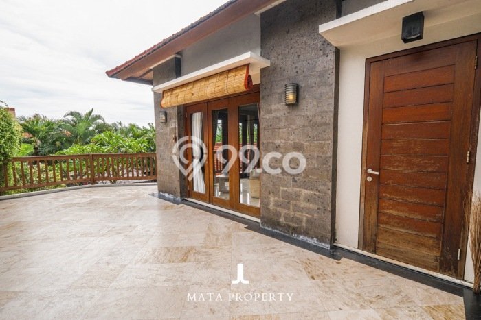 DIJUAL! Vila di , Area 400m2m², Posisi Strategis DIJUAL! Vila di , Area 400m2m², Posisi Strategis