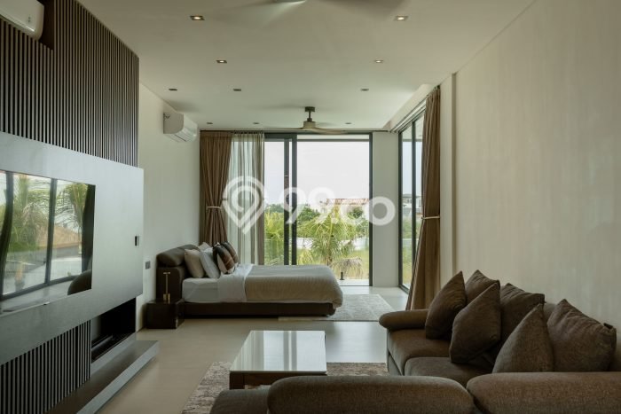 Vila Kawasan , Dimensi 440m2m², Akses ke transportasi publik Vila Kawasan , Dimensi 440m2m², Akses ke transportasi publik