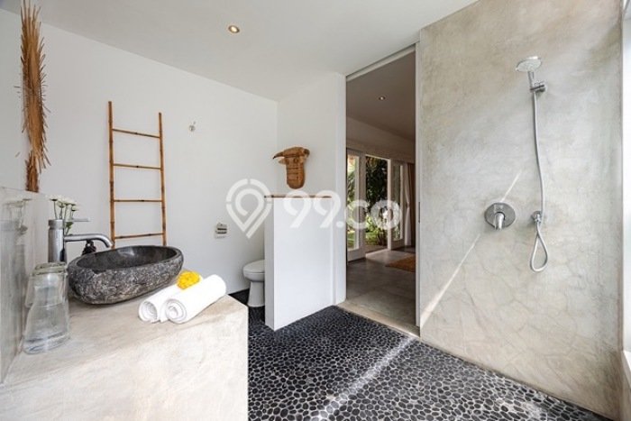 Investasi Potensial! Vila Kawasan , Area 425m2m², Dekat ke Fasilitas Umum Investasi Potensial! Vila Kawasan , Area 425m2m², Dekat ke Fasilitas Umum