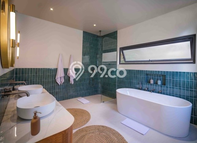 LOKASI PREMIUM! Vila di , Luas 450m2m², Akses Mudah Pusat Kota LOKASI PREMIUM! Vila di , Luas 450m2m², Akses Mudah Pusat Kota