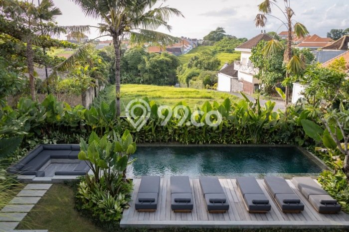 Hunian Terbaik! Vila Kawasan , Area 500m2m², Kondisi Terbaik Hunian Terbaik! Vila Kawasan , Area 500m2m², Kondisi Terbaik