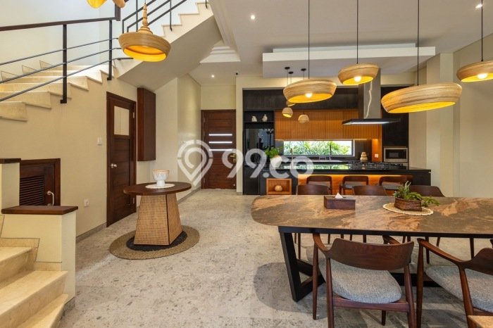 LOKASI STRATEGIS! Vila Kawasan , Dimensi 250m2m², View Indah di area LOKASI STRATEGIS! Vila Kawasan , Dimensi 250m2m², View Indah di area