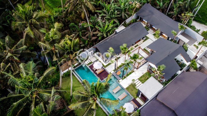 Bisnis Potensial! Vila Kawasan , Luas 700m2m², Lokasi Strategis Bisnis Potensial! Vila Kawasan , Luas 700m2m², Lokasi Strategis