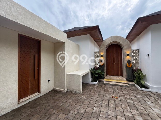 LOKASI STRATEGIS! Vila di , Luas 444m2m², Kawasan Potensial LOKASI STRATEGIS! Vila di , Luas 444m2m², Kawasan Potensial