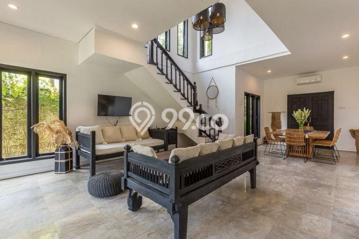 Vila Disewakan di , Area 450m2m², Lingkungan Nyaman Vila Disewakan di , Area 450m2m², Lingkungan Nyaman