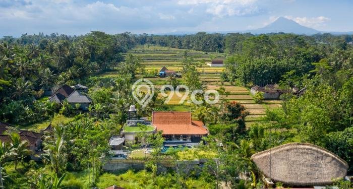 Vila Kawasan , Area 868m2m², Lokasi Premium Vila Kawasan , Area 868m2m², Lokasi Premium