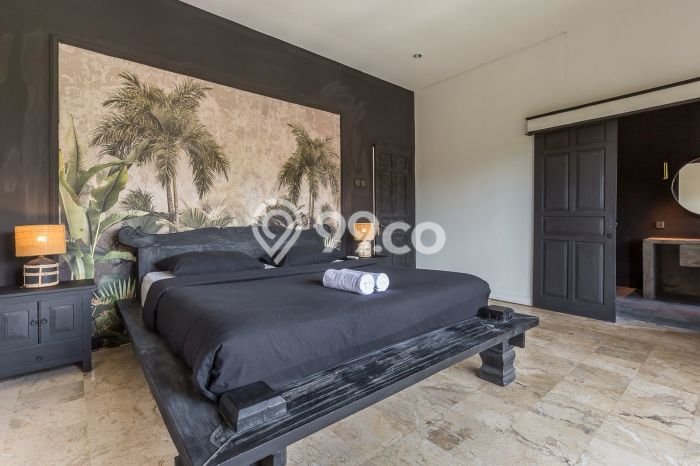 Vila Disewakan di , Area 450m2m², Lingkungan Nyaman Vila Disewakan di , Area 450m2m², Lingkungan Nyaman