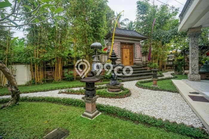KESEMPATAN EMAS! Vila Kawasan , Luas 1500m2m², Area Potensial dengan prospek naik KESEMPATAN EMAS! Vila Kawasan , Luas 1500m2m², Area Potensial dengan prospek naik