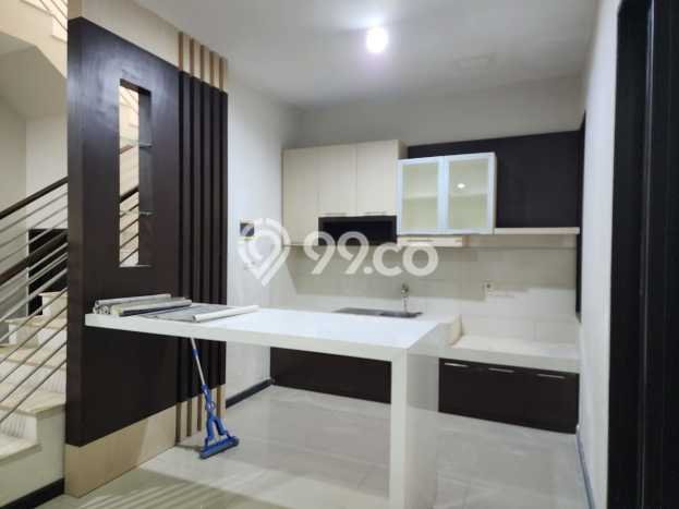 Jual Rumah Minimalis Bagus Punya 4 KT di Bulak Surabaya SHM Jual Rumah Minimalis Bagus Punya 4 KT di Bulak Surabaya SHM