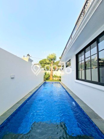 Rumah Elit Modern Tanpa Renovasi di Bintaro Tangerang Selatan Rumah Elit Modern Tanpa Renovasi di Bintaro Tangerang Selatan