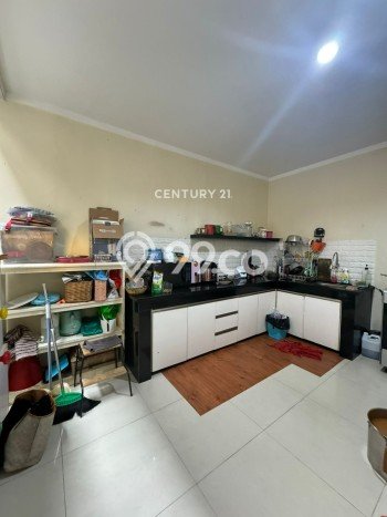 Rumah sewa siap pakai 4 Kamar Tidur di Bintaro, Tangerang Selatan Rumah sewa siap pakai 4 Kamar Tidur di Bintaro, Tangerang Selatan