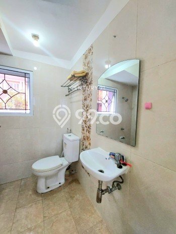 Ready to Use! Luxury House LT 135m2 Desain Elegan di Bintaro Ready to Use! Luxury House LT 135m2 Desain Elegan di Bintaro