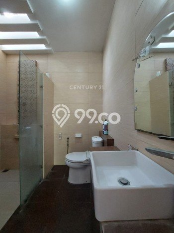 Rumah Kontrakan Tangerang Selatan LT 230m2 LB 180m2 Kawasan Bintaro Rumah Kontrakan Tangerang Selatan LT 230m2 LB 180m2 Kawasan Bintaro
