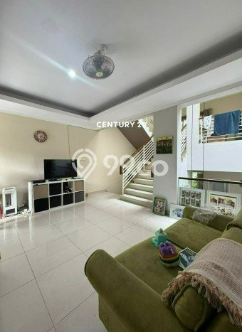 Rumah sewa siap pakai 4 Kamar Tidur di Bintaro, Tangerang Selatan Rumah sewa siap pakai 4 Kamar Tidur di Bintaro, Tangerang Selatan
