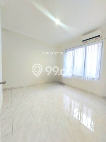 Ready to Use! Luxury House LT 135m2 Desain Elegan di Bintaro Ready to Use! Luxury House LT 135m2 Desain Elegan di Bintaro