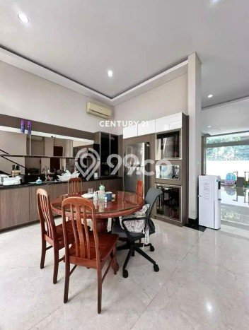 Dijual Rumah Premium dengan Fasilitas Sekitar Lengkap di Kebayoran Baru, Jakarta Selatan Dijual Rumah Premium dengan Fasilitas Sekitar Lengkap di Kebayoran Baru, Jakarta Selatan