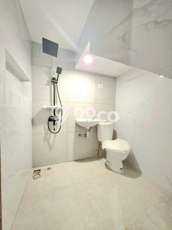For Sale Hunian Rumah Terawat 4 Kamar di Graha Raya Bintaro, Tangerang Selatan For Sale Hunian Rumah Terawat 4 Kamar di Graha Raya Bintaro, Tangerang Selatan