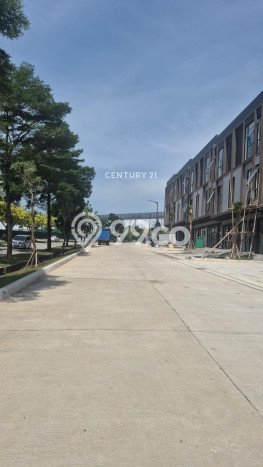 Ruko untuk disewa di Lippo Cikarang punya LT 65m2 & LB 165m2 harga sewa kompetitif Ruko untuk disewa di Lippo Cikarang punya LT 65m2 & LB 165m2 harga sewa kompetitif
