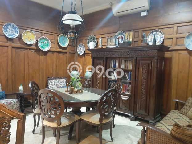 Dijual Rumah Premium dengan Fasilitas Sekitar Lengkap di Menteng, Jakarta Pusat Dijual Rumah Premium dengan Fasilitas Sekitar Lengkap di Menteng, Jakarta Pusat