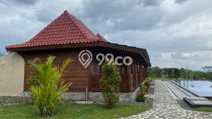 Vila di Bandongan, Luas 2580m2m², Akses ke transportasi publik Vila di Bandongan, Luas 2580m2m², Akses ke transportasi publik