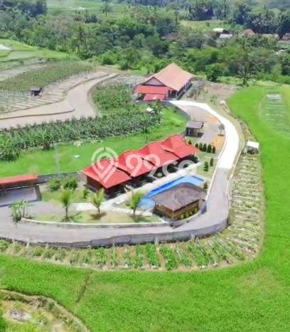 Vila di Bandongan, Luas 2580m2m², Akses ke transportasi publik Vila di Bandongan, Luas 2580m2m², Akses ke transportasi publik