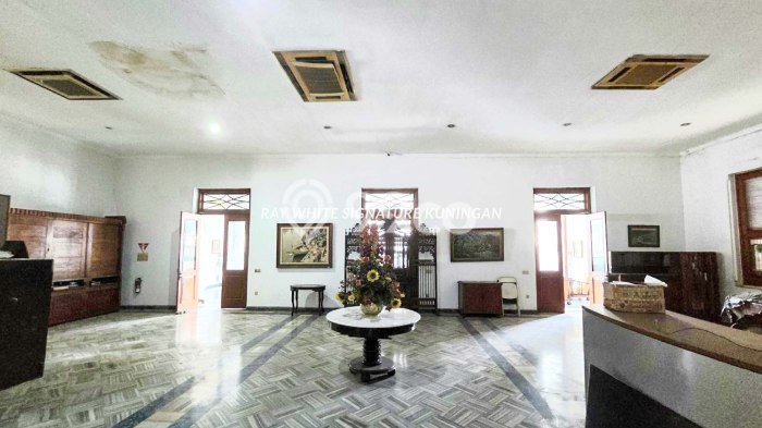 Komersial Dijual di Senen Jakarta Pusat dengan LB 3469m2 Komersial Dijual di Senen Jakarta Pusat dengan LB 3469m2