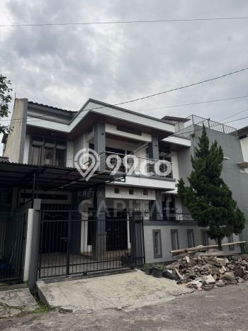 Hunian Super Mewah dengan Akses Paling Strategis di Taman Holis Indah, Bandung Hunian Super Mewah dengan Akses Paling Strategis di Taman Holis Indah, Bandung