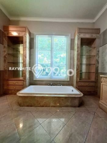 Disewakan Rumah Premium di Kebayoran Baru Jakarta Selatan Harga Rp 2,75 Miliar/ Tahun Disewakan Rumah Premium di Kebayoran Baru Jakarta Selatan Harga Rp 2,75 Miliar/ Tahun